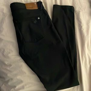 Like new DL1961 black skinny jeans size 28